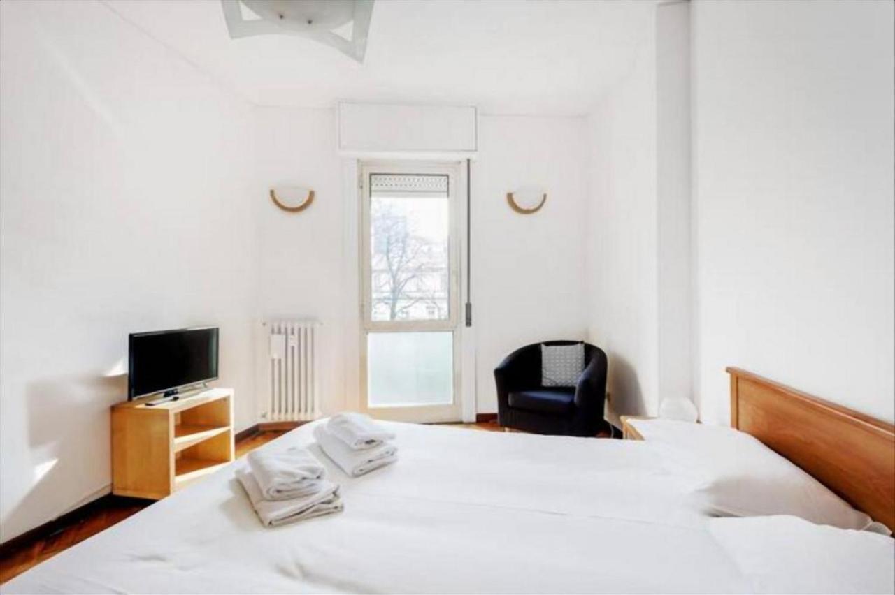 Porta Romana Comfortable Flat Con Balcone ミラノ エクステリア 写真
